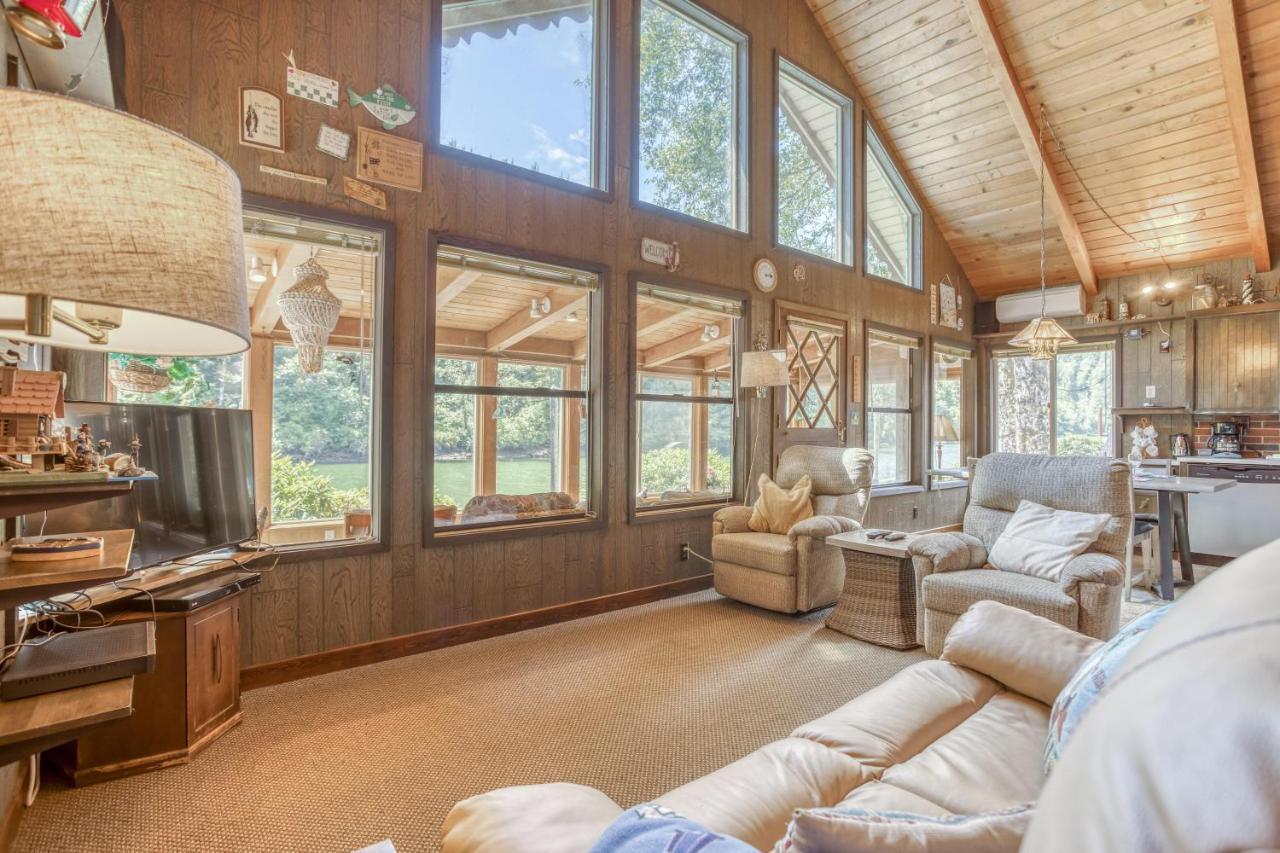 The Crabbing Cabin Линкольн-Сити Экстерьер фото
